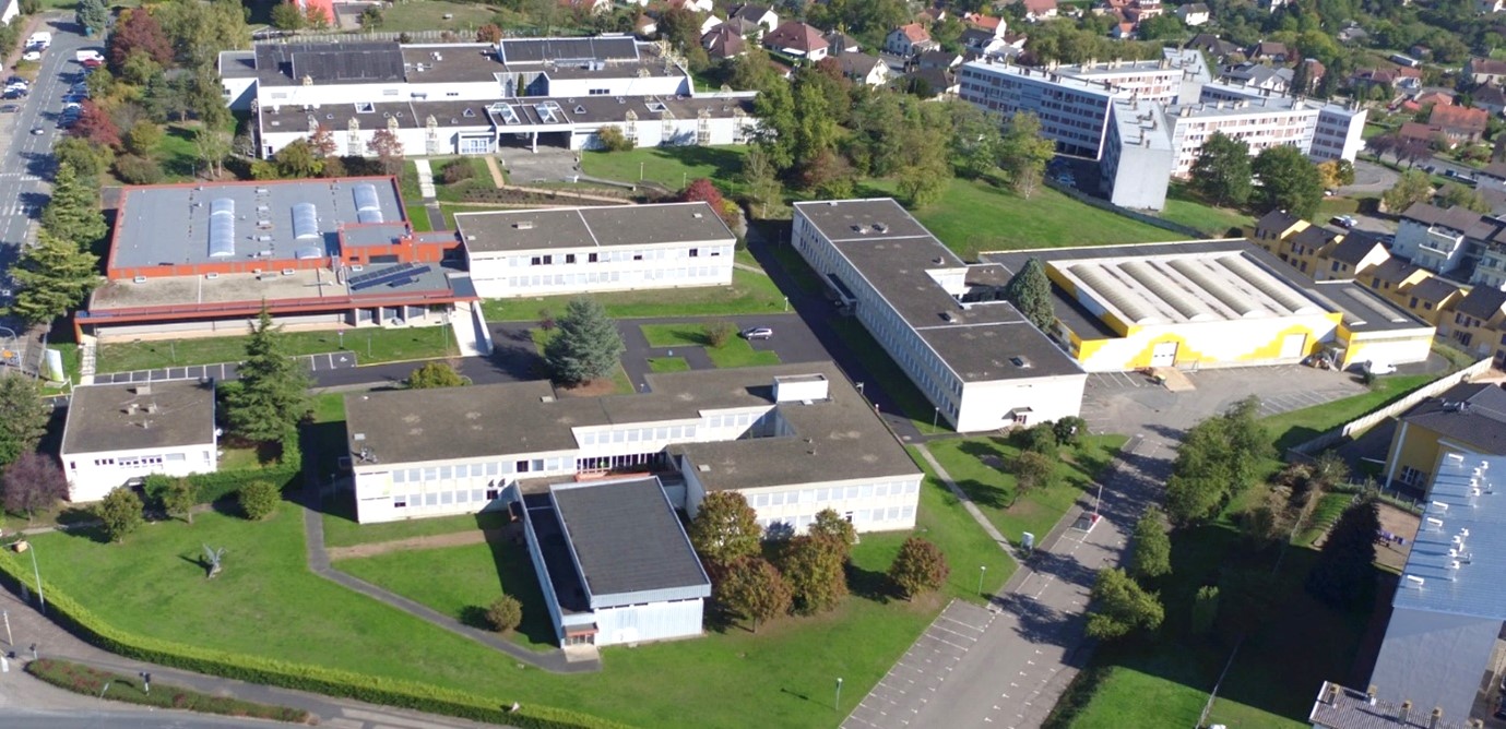 Vue arienne du campus de Montlu?on